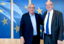 [arquivo] Jean-Claude Juncker, Président de la Commission européenne et M. Gaston Reinesch (© European Union)
